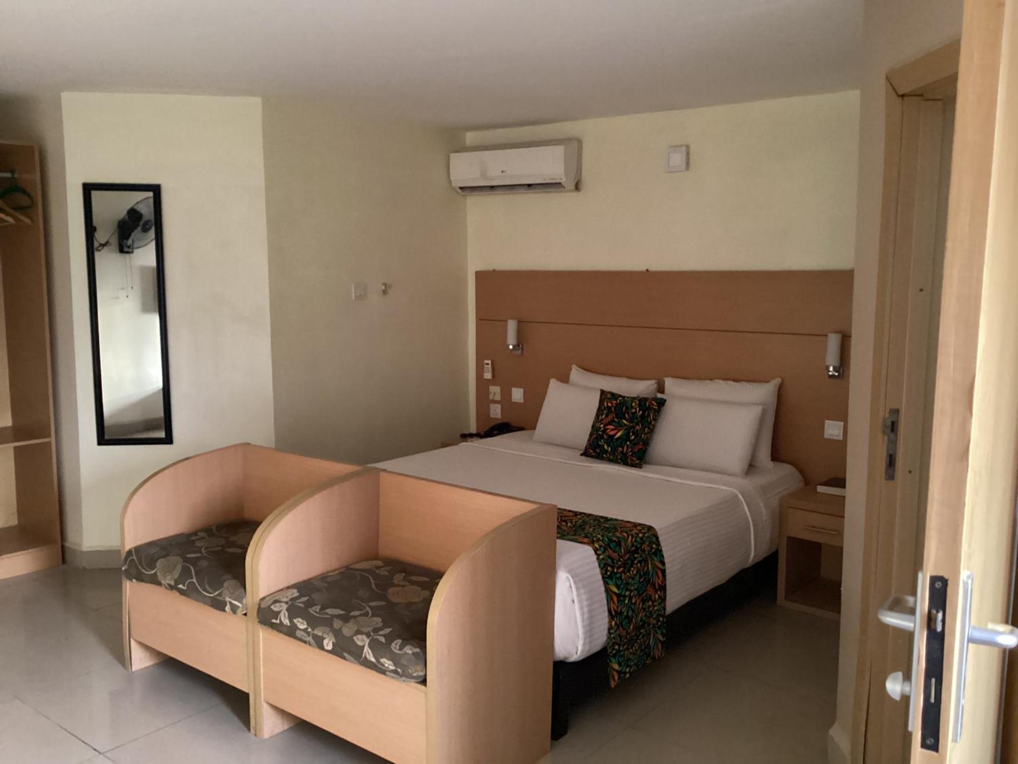 Adis Hotels Ibadan Luaran gambar