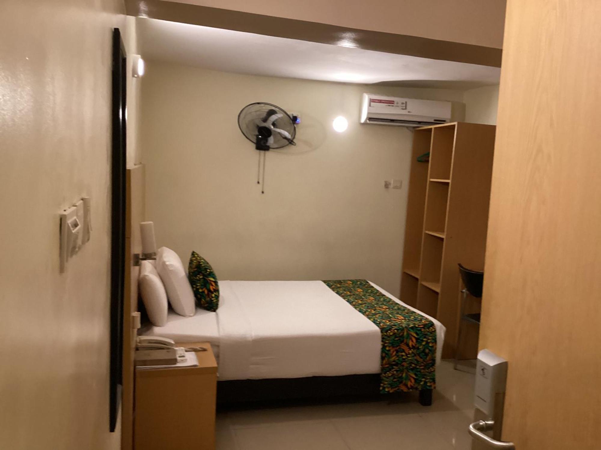 Adis Hotels Ibadan Luaran gambar